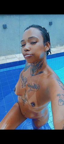 Olá, meus amores me chamo Karol sou natural de campina grande paraíba e estou viajando o nordeste a trabalho com uma amiga fazendo muito sexo a 3 espero que você seja nosso 3° convidado garanto não vai se arrepender fazendo loucuras é muito gostoso quem prova repete 👌🏾😈🔥