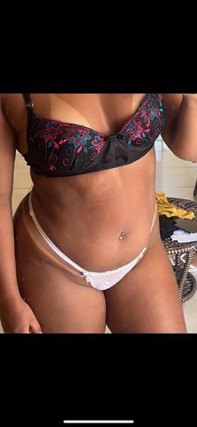 Safadinha quer senta 💸🫦 275474
