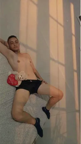 NOVIDADE NA CIDADE SOU LÉSBICA MASCULINA ATIVA  atendo homens mulheres e casais 