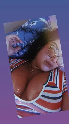 Emelly Branquinha gostosa 😋🤭😍 389339