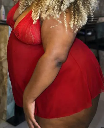 , oi só atendo as vezes. Só no meu local, se está vendo esse anúncio tô on..Se vc curte uma mulher grandona gordinha, tipo namoradinha. Disponível tenho local. Só atendo no meu . Obs, sem curioso pfv. Somente pra quem gosta de GG mulherão sem frescura bct bem carnuda ,bj chupo sem frescura disponível . 