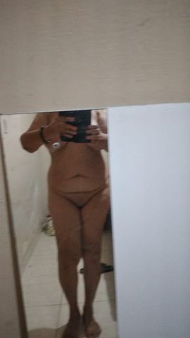 Me chamo Paula gosto de homens educados quê venham conhecer uma coroa gostosa. 