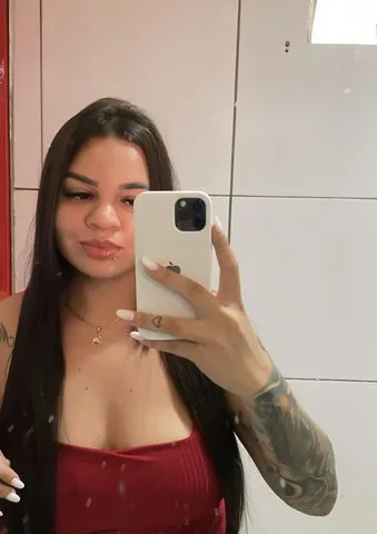 Olá , tudo bem ? Ao me chamar peço que leia a descrição do site ! 
 na cama sou tranquila e sem frescura faço oral e vaginal não faço anal então ao me chamar peço que sejam decididos . Uber de ida e volta por conta do cliente 
Não tenho local
