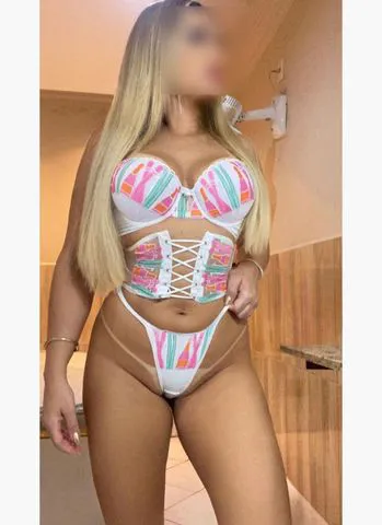 Gabi Fernandes  375854