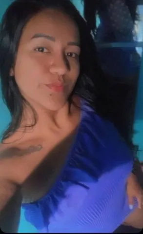 Nova no site porém profissional na área. Nada é caro quando si tratar de lhe satisfazer. Querer uns minutos de carinho não é errado . Errado é deixa passa um momento satisfatório. Quer conversa nos conversa quer carinho dou em dobro 