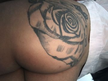Gatinha safadinha gosta de apanhar e ganhar leitinho sou carinhosa amorosa educada atendos outras cidades pagando deslocamento sou de poa (nao faço anal) clique e venha ter seu prazer amor!!