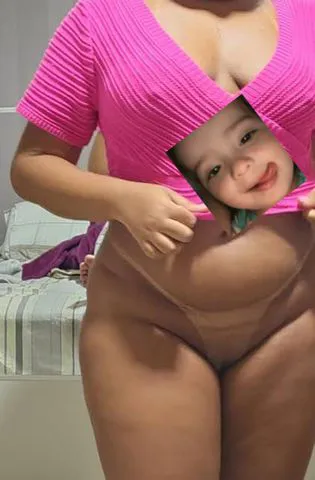 Só atendo em motel.
Só atendo em motel.
Gordinha sapeca, viciada em da o cuzinho vem provar meu cuzinho .
Só entre em contato se tiver interessado.