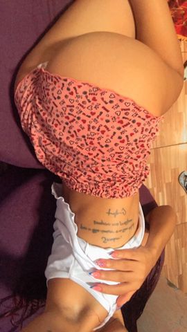 Bom dia me chamo Letícia tenho 22 aninhos, estou aqui pra te fazer relaxar e se sentir avontade. Sou bem discreta e limpa, gosto de homens limpinhos também e por último não menos importante gosto que seja uma coisa natural para ambas partes sentir prazer.❤️