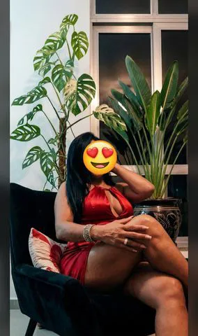     😈Quer ver o que poucos têm a oportunidade? Tenha acesso ao meu lado mais ousado!🥰❤️ Sou uma Scort Girl morena clara ,baixinha e carinhosa!Leiam até o final ! Tiro o estress do seu trabalho e rotina de casa , vamos relaxar gostoso!💦💦💦💦 Faço oral babadinho,vaginal e anal muito gostoso! Não faço chuvas nem beijo grego! Fora isso o atendimento normal com muito carinho e atenção! Preferência bairros adjacentes a Vila da Penha,Penha, Irajá, Madureira e etc.
