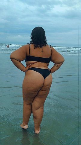 Olá amores, sou gordelícia, tenho 28 anos... cheia de energia e tesão, bem que você não vai se arrepender, chupo e sento gostoso... faço vídeos, fotos e vídeo chamada. só me chamar no whatsapp bb