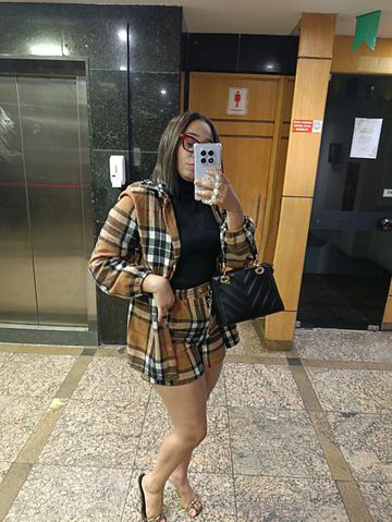 Oi , meu nome é Crismalecof, escort de 27 anos, peitos naturais, buceta cheirosa, pernas grossas, bunda grande e macia, estou bronzeada deliciosa, bonita de rosto.

Meu anúncio é verificado pelo próprio site, tenho selo verificada e vídeo de verificação, aqui é sem enganação, zero golpe, comigo você pode confiar, inclusive tenho comentários de clientes que já sai.

Meus atendimentos são bem tranquilos, sem pressa e sem agonia, chego, converso, faço uma pequena massagem e vou fazer um amor gostoso com você, você irá amar.

Infelizmente não tenho local próprio, atendo em motéis, hotéis, pousadas, flat de clientes e domicílio de clientes, também vou no seu local de trabalho ou em caminhão grande, cobrando uma taxa extra.

Formas de pagamento: pix, dinheiro e cartões. Sou de Recife, Boa Viagem, mas vou em cidades próximas também. Marque seu horário comigo, pelo meu whatsapp 81999113770, grande beijo meus lindos.