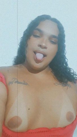 Lais Oliveira  226658