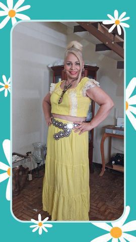 Meiga e carinhosa simpatica