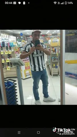 Acompanhante masculino e feminino  tenho 20 cm de tamanho e bem grosso 