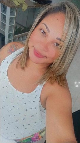 Olá meus amores, me chamo Mel Foster tenho 25 anos, sou iniciante e trabalho com massoterapia fazendo todos os tipos de massagens , sou profissional e tenho curso na área

Faço sexo gostoso com amor e safadeza rs , adorooooo.

Sou uma menina de rosto meigo e agradável, e garanto fazer do nosso momento, algo único e prazeroso pra você. Sou carinhosa, educada, atenciosa e simpática.

Não sou robótica, sou bem recente no ramo.

Garanto que não vai se arrepender de vir me conhecer e fazer um amor gostoso. 💕

Atendo em hotéis, motéis e residência.