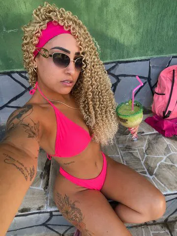 Amores tenho local disponível para atender vocês para mais informações me chamar no WhatsApp pois tem algumas restrições e vamos a combinar