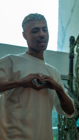 Novinho gostoso ativo de 19 anos.  302015