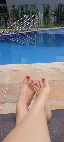 Se você procura uma mulher fogosa que ame sexo ,e adora dar prazer em todos os jeitos achou uma mulher insaciável,adoro beijar e fazer sexo sem frescura achou a mulher perfeita,deixo realizar suas fantasias e fetiches ?vem sentir prazer sem limite ,que tal uma pernoite perfeita com muito sexo e carinho ?ou pacote de 4 horas de muito tesão e prazer?Essa semana estou safadinha cheia de tesão.
