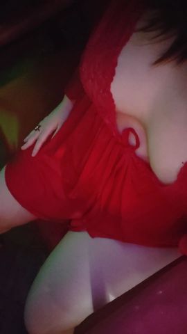 Casada  carinhosa e liberada 
Trabalho só ,meu marido não vai junto 
Sou cheinha ,peso 85 e tenho 1.56 pele branquinha , bunda bem avantajada , Não atendo a noite , não atendo chamadas , só respondo pelo watts , e não mandou foto de rosto, tenho que me preservar , atendo na Zn sul ,no largo treze ,vila das belezas perto da estação , Giovanni Gronchi , campo limpo próximo do shopping e no capão redondo próximo da estação 