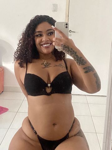Lua Ferri cavalona tatuada com local  276445