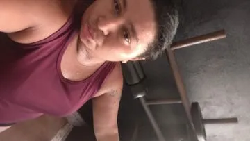 Sou uma fofinha gostosa e sensual.
Sou extrovertida 
Sou carinhosa 
Sou atenciosa 