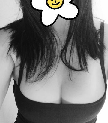 Sou Karen ,morena clara, seios e bum durinhos ,mignon ,1,60 de altura, sou fogosa e carinhosa . Venha se satisfazer comigo,tenho certeza que nao irá se arrepender. Beijos 