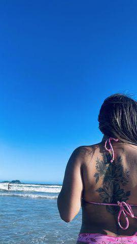 Oi amores, me chamo Bianca, tenho 18 aninhos, natural e durinha, sou educada e atenciosa, minha intenção é te dar um prazer no qual você nunca sentiu antes, gosto muito de chupar, vou deixar bem babadinho, você não sabe oque está perdendo! 💋