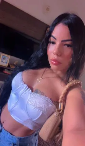 Novinha safadinha primeira vez na cidade 