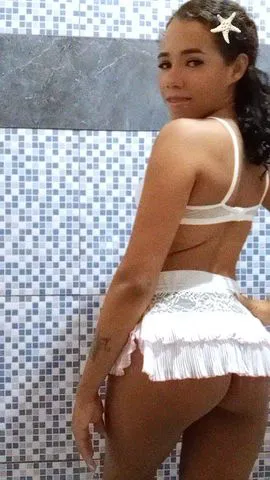 💋 Sou uma companhia estilo namoradinha, carinhosa, atenciosa e sem pressa. Gosto de proporcionar momentos agradáveis com muito carinho, respeito e total discrição. Prezo sempre pelo bem-estar e pela qualidade do atendimento.

Faço oral, não faço anal. No momento estou atendendo somente em motel, garantindo mais conforto e privacidade para nós dois. Caso deseje que eu vá até você, o valor do Uber fica por conta do cliente.

⚠️ Dispenso curiosos e pessoas indecisas. Chame apenas se tiver interesse real. Atendimento somente com educação, respeito e bom senso.