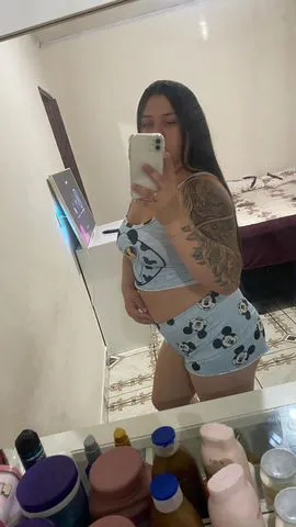 Oiii vidas faço presencial chamada também tenho conteúdos bem quentes faço verificação também só me chamar sou carinhosa…❤️❤️😘💕