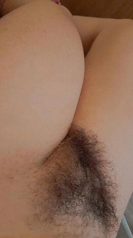 Gostosa peluda  tenho pacote de vídeos e fotos explícitos conteúdo adulto Masturbação Biquíni Lingerie Nua no banho Dançando Tud0 ..fazendo xixi tudo por 25 256155