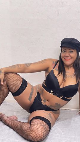 Grazi tatuada incrível beijo grego 241539