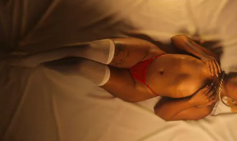 TAINA Galanis 24hr com local  376944