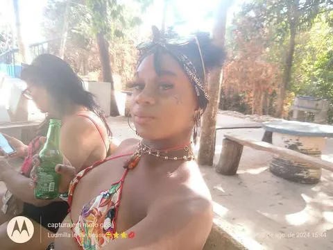 Ludmilla Garciia serviço completo Cuzinho apertadinho 359416