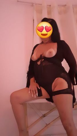 Coroa quente na cama, com a ppk gordinha e apertadinha pra vc se deliciar 286034