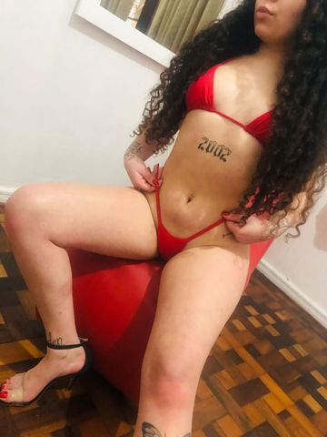Quer viver uma experiência com aquela morena de presença, corpo escultural e um jeito que vai te deixar sem fôlego? 😈Cinturinha fina, bundão empinado, pernão torneado e curvas de tirar o sono… E o melhor: com aquele cabelão cacheado que dá ainda mais charme e atitude! 😍  Sou quente, bem resolvida, sem frescura e com pegada de mulher que sabe o que faz!
Oral caprichado, beijo envolvente e uma transa de verdade… com intensidade do início ao fim! 👉 Se tu procura uma experiência de alto nível, com uma morena que sabe envolver e provocar… então já chama no WhatsApp e garante o teu horário.

📍 Local discreto, ambiente limpo e atendimento de qualidade.

💣 Agenda do dia aberta… mas os melhores horários voam!